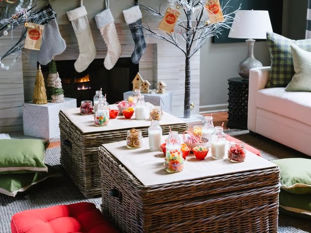 Kids' Candy Crafting Table for Christmas 2013 | Interior Design Ideas