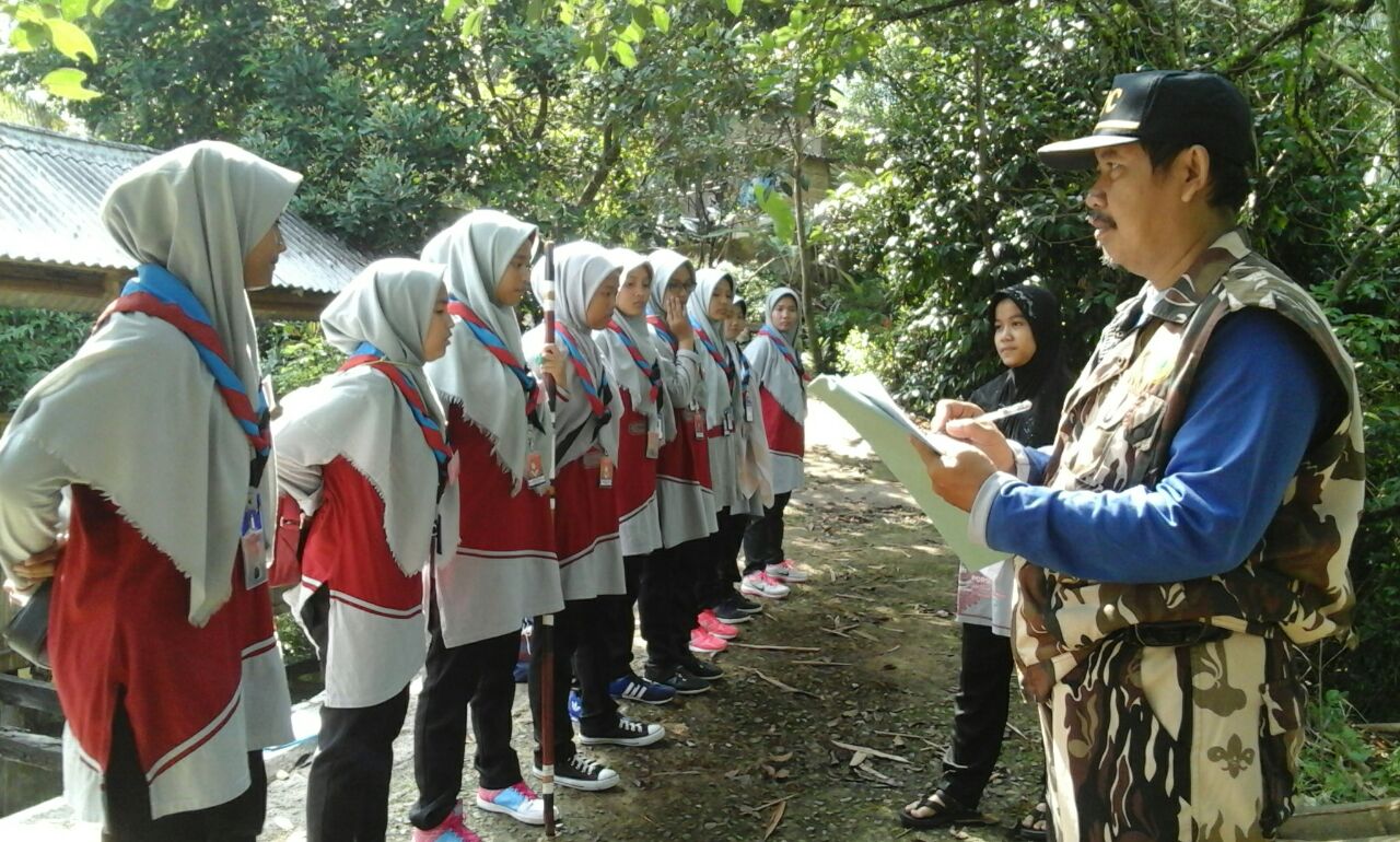 Diposkan oleh dadangsuryaman131 di 14.48