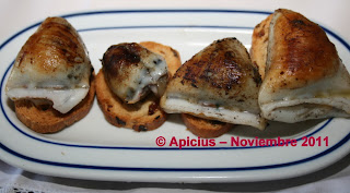  Calamares rellenos con su tinta y clamares rellenos en su tinta. 