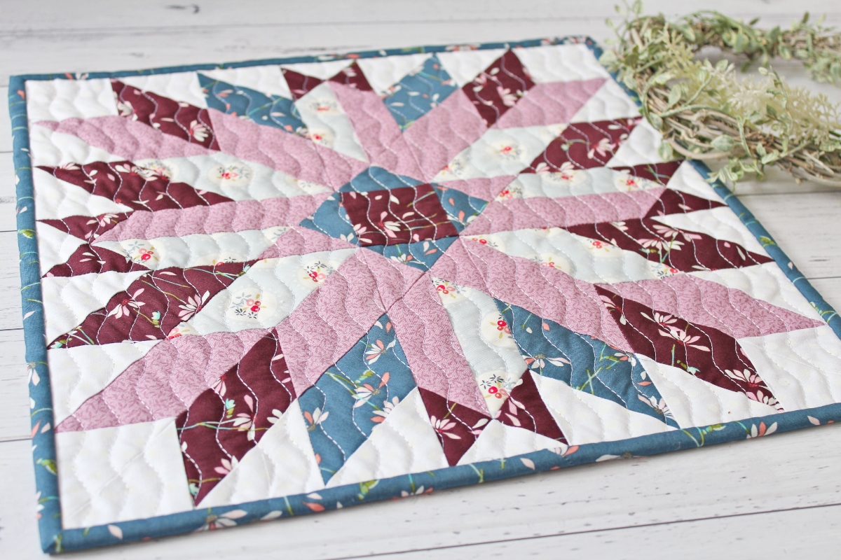 Chrysanthemum Mini Quilt PDF Pattern Threadbare Creations