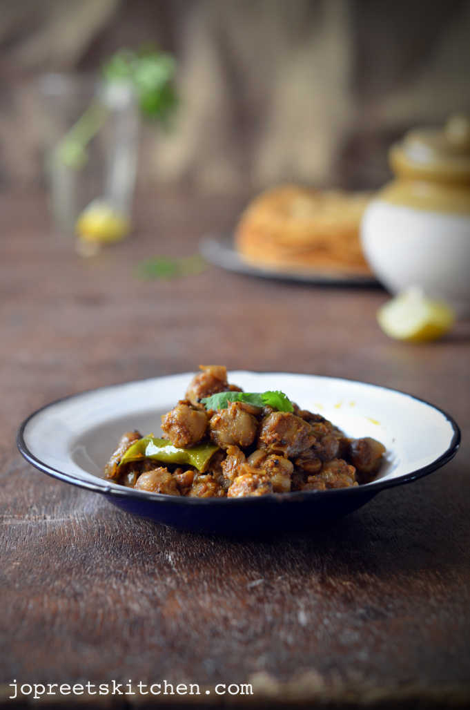 Pindi Chole - Rawalpindi Chickpeas Masala