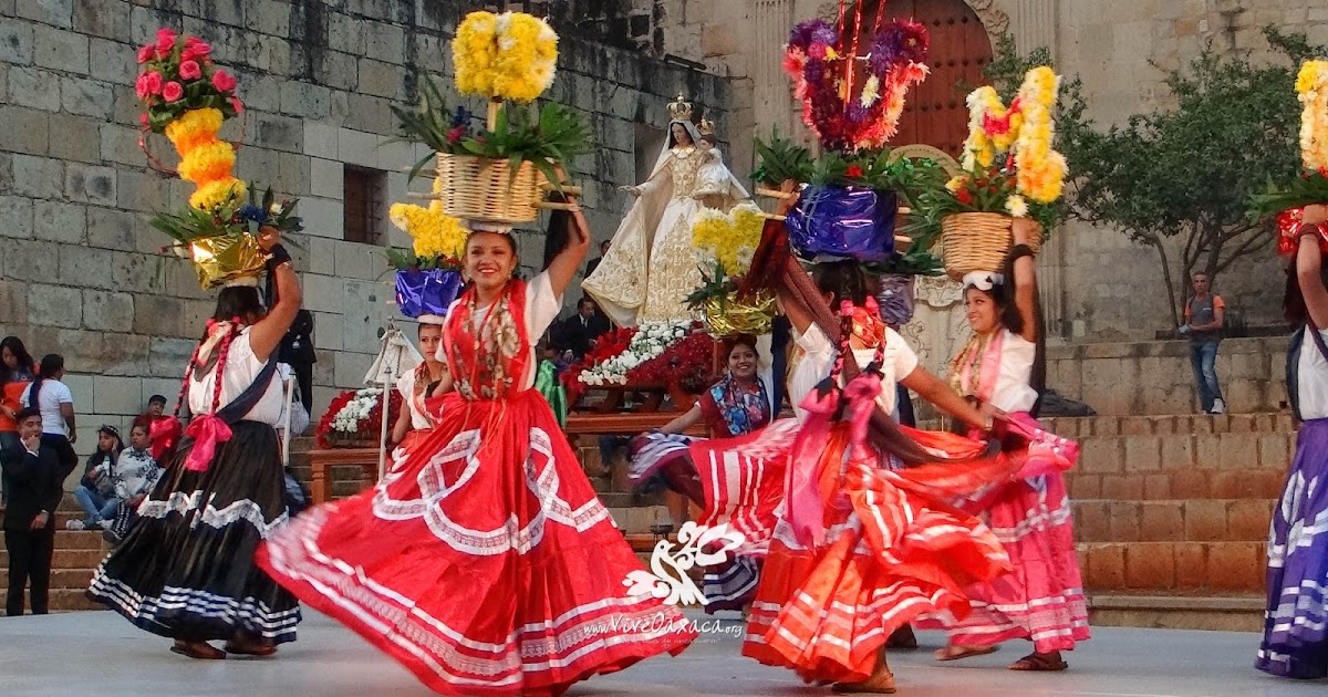 Rosario Oaxaqueño 2016 en honor a la Virgen del Rosario del Templo de