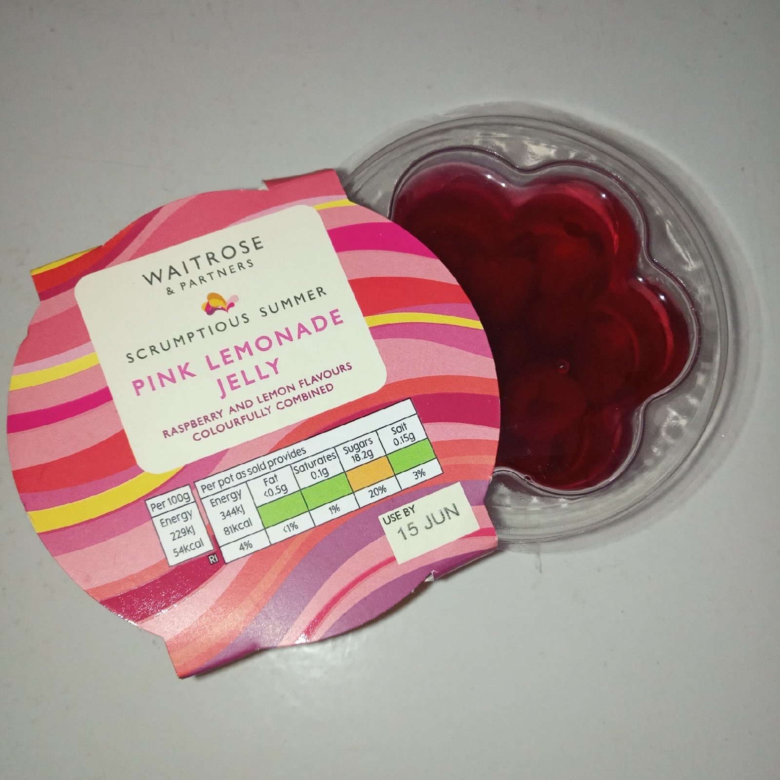 Supersupergirl's Food Reviews [Review] Waitrose Scrumptious Summer