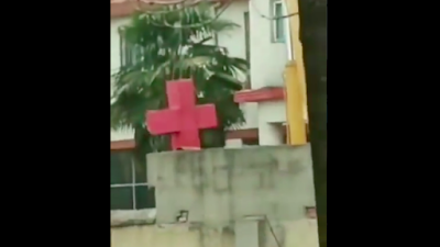 China Hancurkan Gereja, Mencopot Salib Saat Umat Kristen Beribadah di Rumah