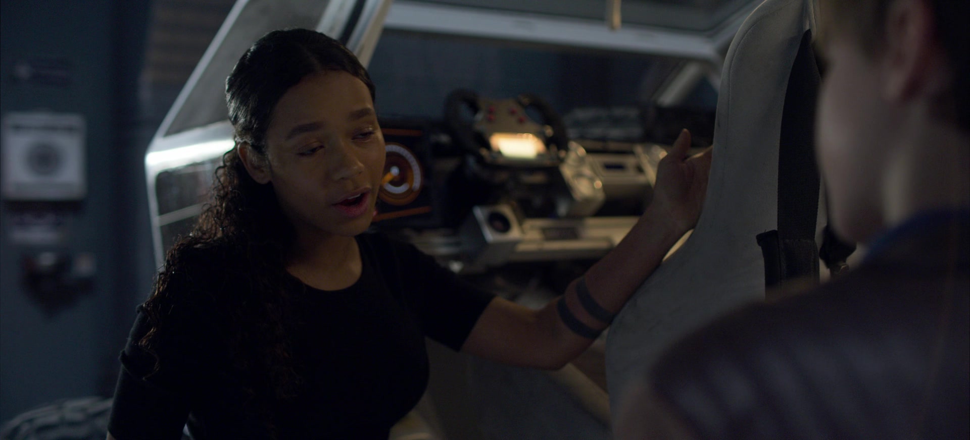 джуди из затерянные в космосе. затерянные в космосе 2019. затерянные в космосе 2019. затерянные в космосе 2019. мисс смит из затерянные в космосе.