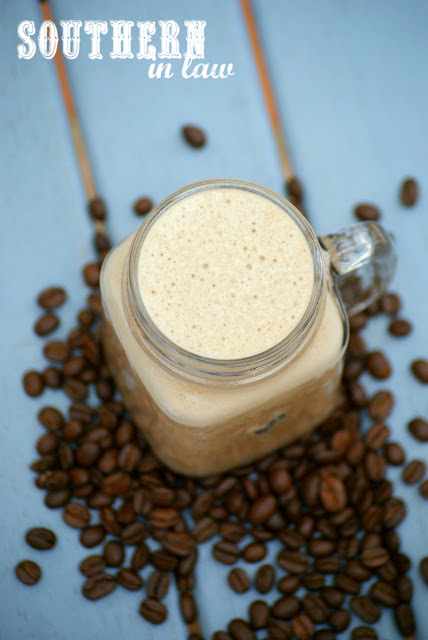Low Fat Coffee Protein Smoothie Recipe - healthy, low fat, gluten free, grain free, high protein, low carb, sugar free, whey protein smoothie recipes