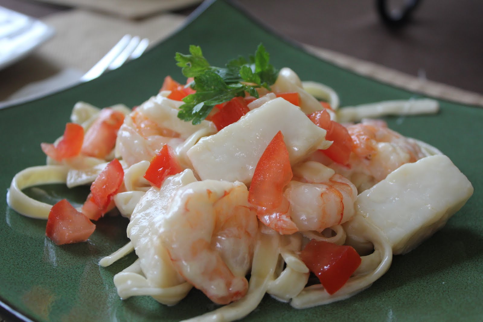 Shrimp & Scallop Fettuccine Alfredo