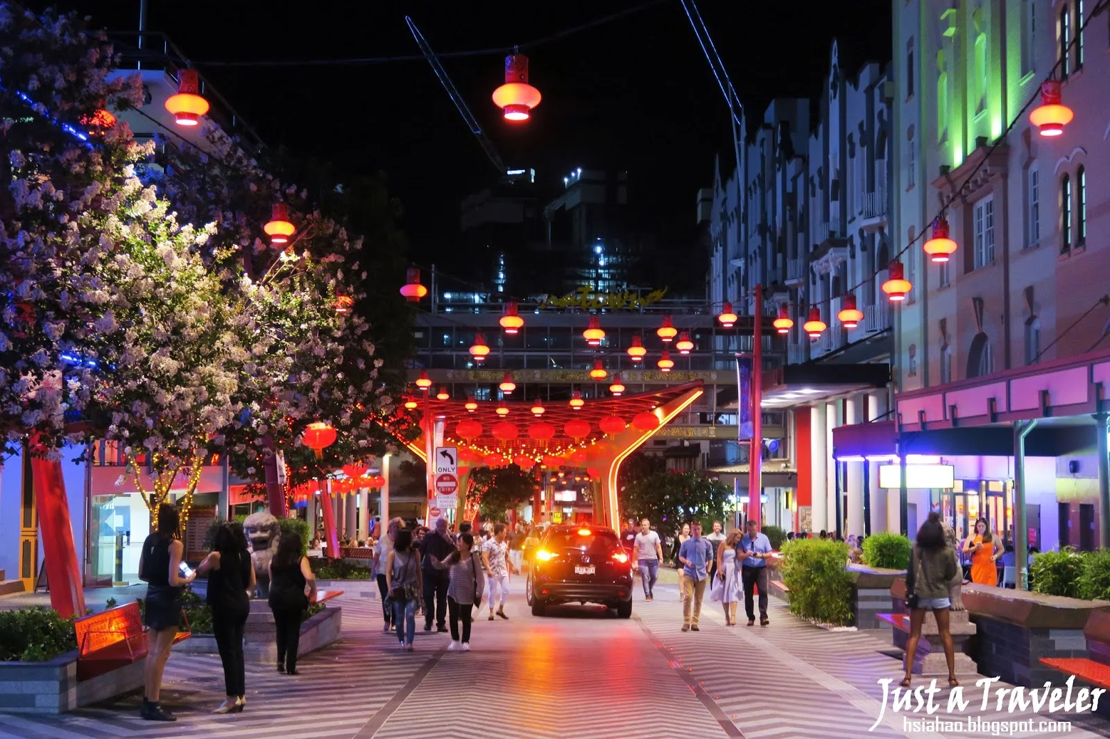 Brisbane-Chinatown-food-Fortitude-Valley-markets-shops-mall-restaurants-asian-Queensland