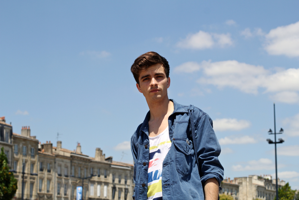 BLOG-MODE-HOMME_Preppy-vacances_ADIDAS-NEO-Label_skinny_sandales_martin-margiela-loreak-mendian_Bordeaux
