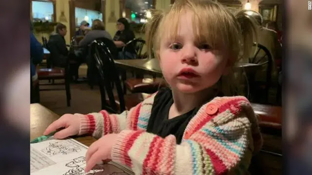 "Было страшно": семилетний герой спас сестру из полыхающего дома