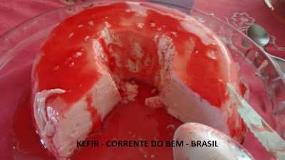 PUDIM DE MORANGOS COM KEFIR DE LEITE PUDIM DE MORANGOS COM KEFIR DE LEITE