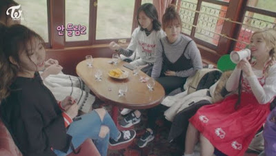 트와이스와 함께하는 스위스 묻지마 관광.jpgif | 인스티즈