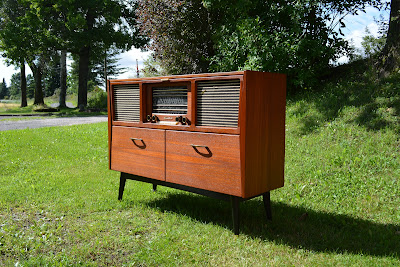 TOM #39 s TECH TOYS: Tandberg Huldra 5 Radio Cabinets TOM #39 s TECH TOYS: Tandberg Huldra 5 Radio Cabinets