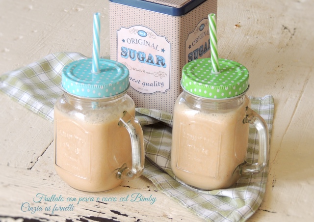 frullato alla pesca e latte di cocco bimby