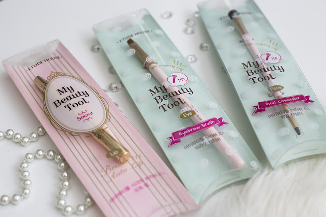 Etude House makeup brushes Etude House