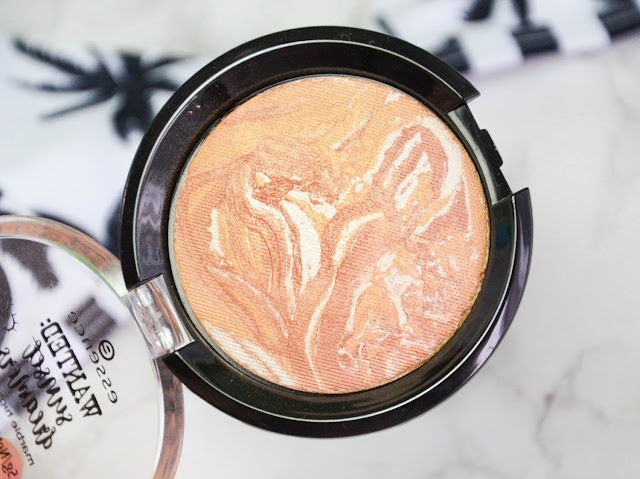 Essence Wanted: Sunset Dreamers TE Marble Highlighter 01 golden summer days