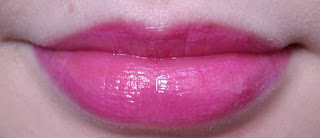 Avon Shine Burst Gloss Stick in Fresh Fuchsia lip swatch