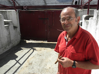 No más páginas en blanco Os presento a Antonio de Blas alias 