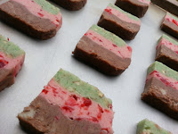 http://theskillfulbee.blogspot.com/2012/12/christmas-cookies.html