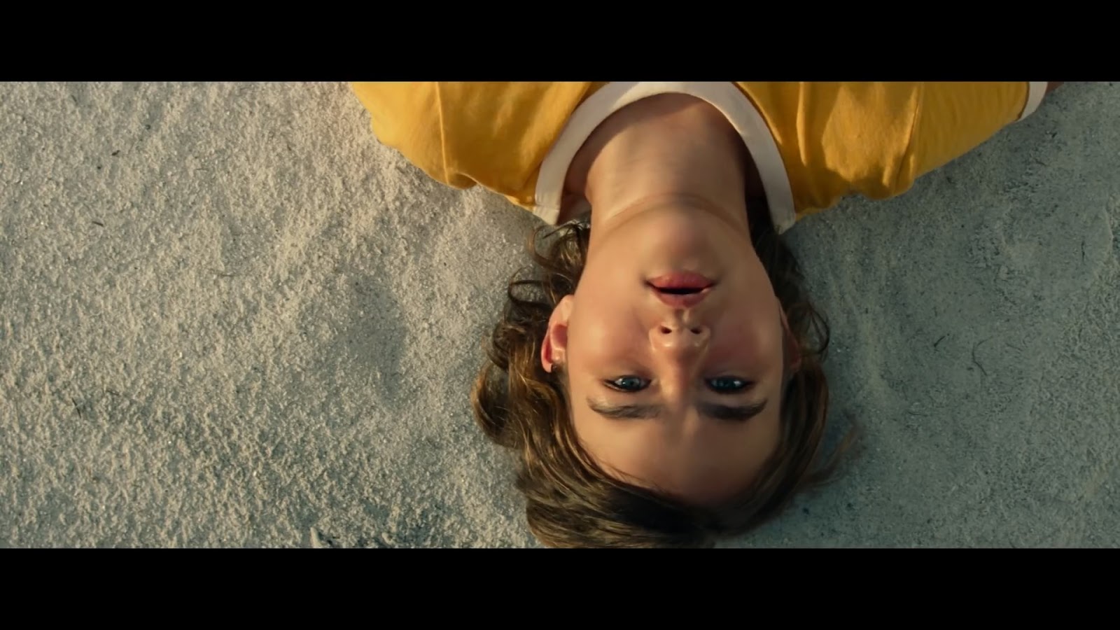 тихое место 2018 blu ray. тихое место 2 фильм монстры. тихое место роды. эмили блант тихое место. тихое место фильм 2018.