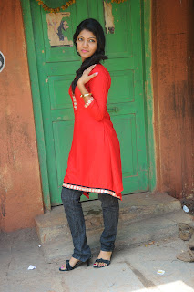 Vaishnavi Cute Pics [Andhrula Music] width=
