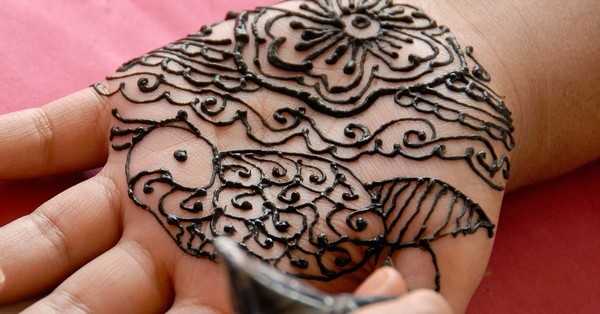 32+ Tato Tulisan Henna Untuk Cowok Simple Dan Unik