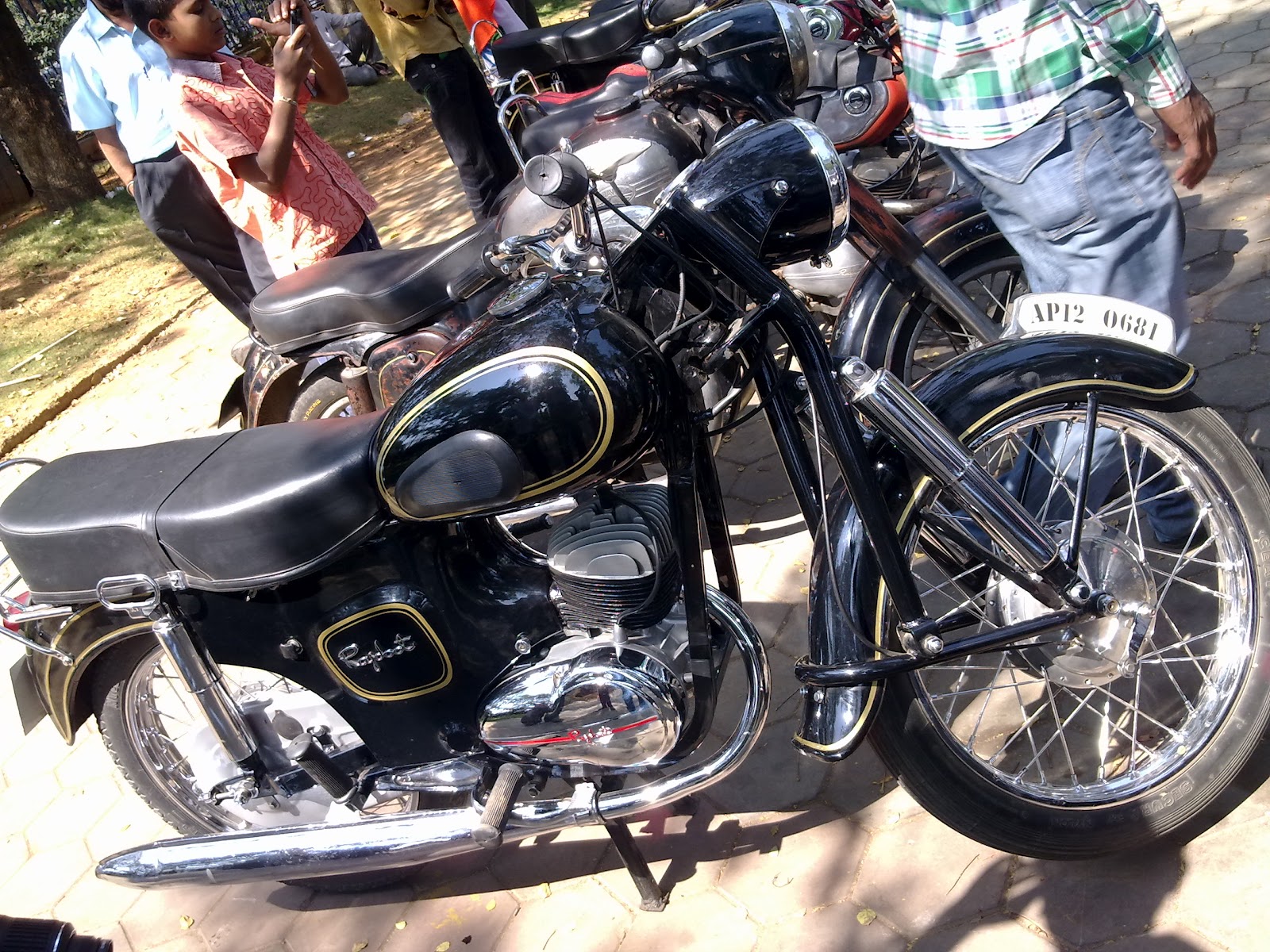 rajdoot bike cc