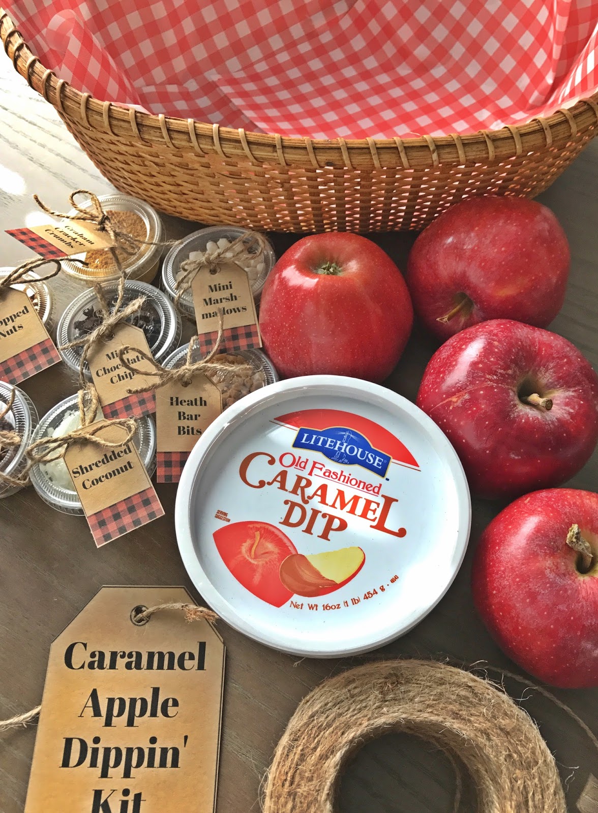 michelle paige blogs Caramel Apple Dipping Kit with Printable Tags