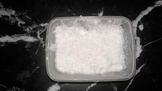 خلطة الكثيرا والكريم المرطب لزيادة الوزن وبعض المناطق في الجسم خلطة الكثيرا والكريم المرطب لزيادة الوزن وبعض المناطق في الجسم