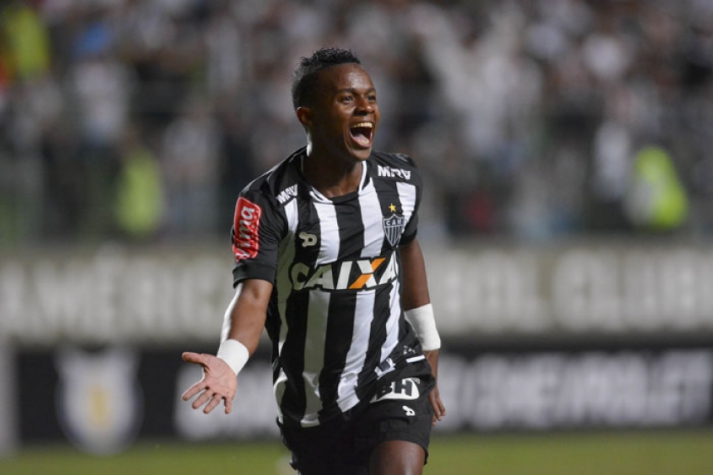 [COMENTE] Sonho antigo, Cazares seria o reforço ideal para o Corinthians em 2020?