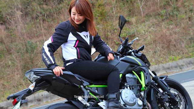 Cute Japan Girl With Yamaha Bike