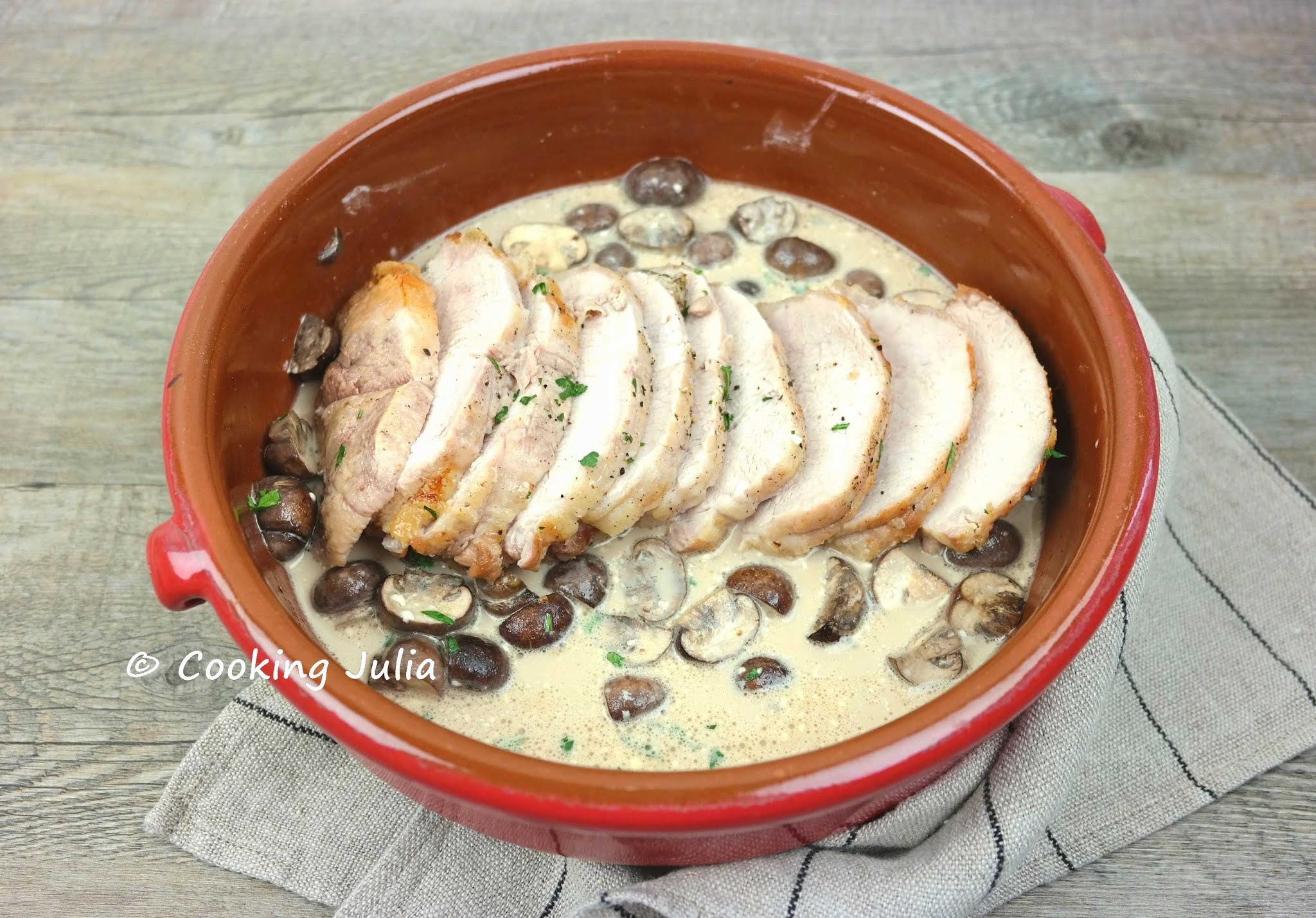 COOKING JULIA : RÔTI DE PORC AUX CHAMPIGNONS