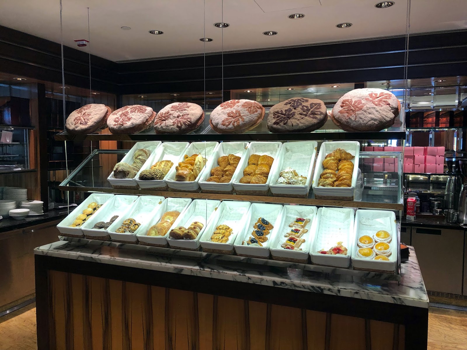 The Mandarin Cake Shop (Hong Kong, CHINA) ★★★★☆ A traveling foodie's gastronomic diary from