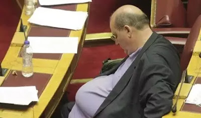 ΘΑ ΠΑΘΕΤΕ ΣΟΚ! ΔΙΑΒΑΣΤΕ, ΤΙ ΕΙΔΟΥΣ ΣΧΟΛΙΚΑ ΒΙΒΛΙΑ ΘΑ ΔΩΣΟΥΝ ΣΤΑ ΠΑΙΔΙΑ ! ΘΑ ΠΑΘΕΤΕ ΣΟΚ! ΔΙΑΒΑΣΤΕ, ΤΙ ΕΙΔΟΥΣ ΣΧΟΛΙΚΑ ΒΙΒΛΙΑ ΘΑ ΔΩΣΟΥΝ ΣΤΑ ΠΑΙΔΙΑ !
