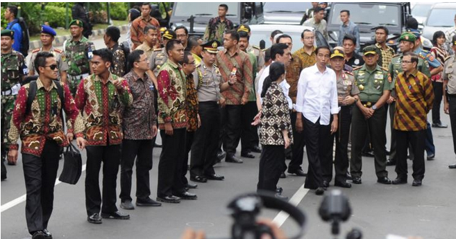 Yuk Mojok!: Soal Un Bahasa Inggris Tentang Caption