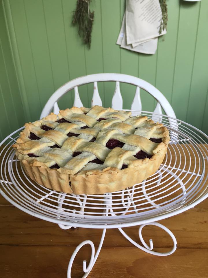 Eco Granny's Kitchen CHERRY PIE
