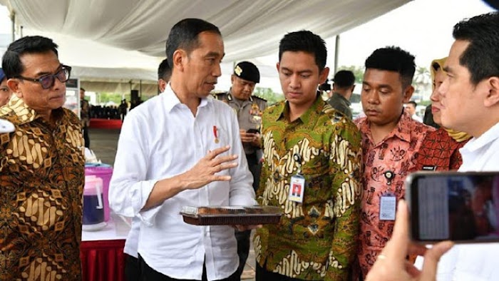 Jokowi Anggarkan dan Tunjuk Langsung Perusahaan Stafsus Jalani Proyek, Bukti Kekuasaan di Atas Hukum