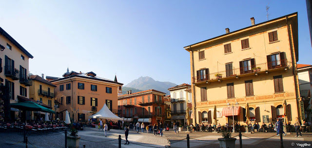 Menaggio - Piazza Garibaldi Piazza Garibaldi una delle piazze centrali di Menaggio