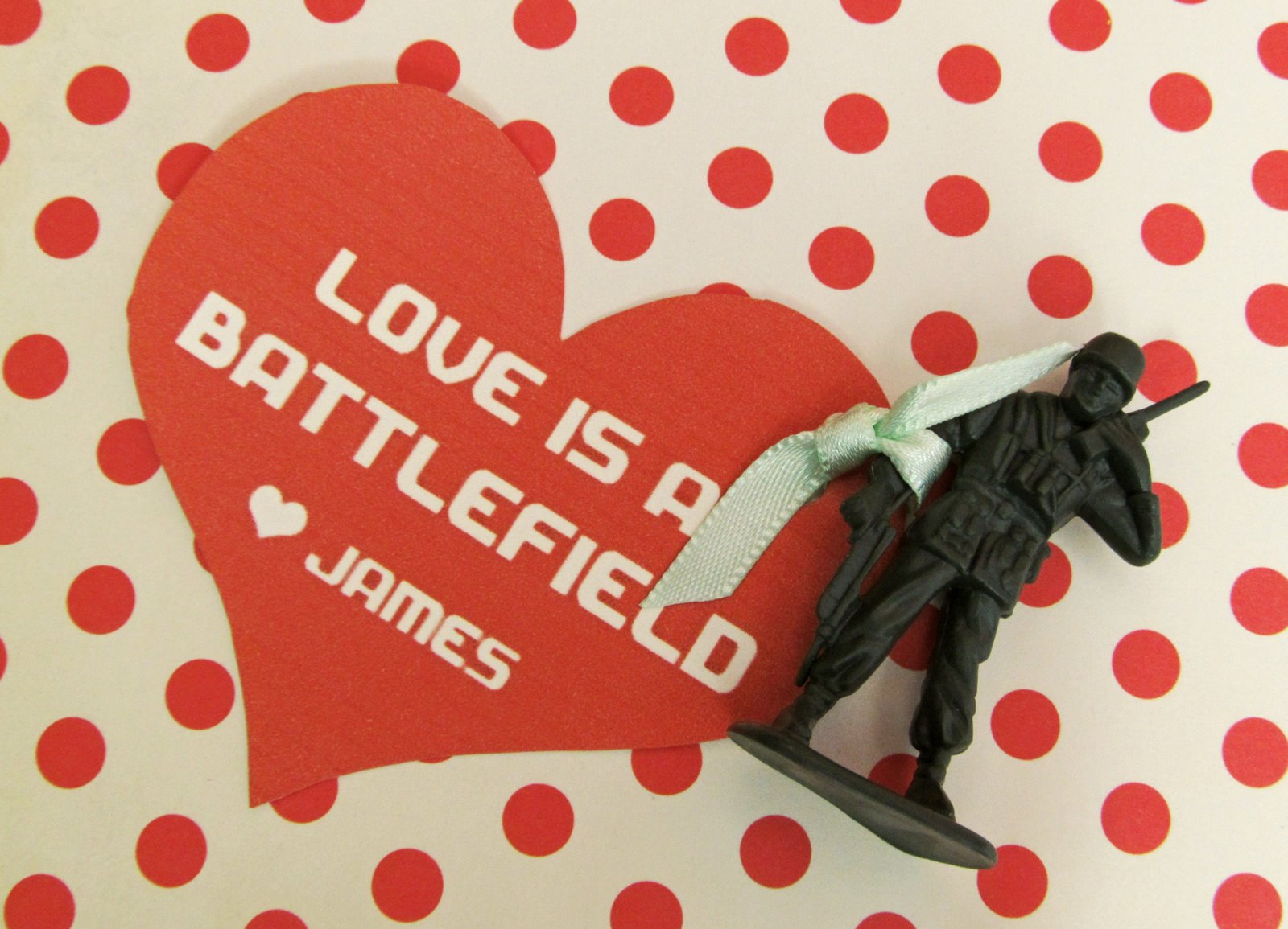 Jengerbread Creations: "Love Is A Battlefield" Valentines