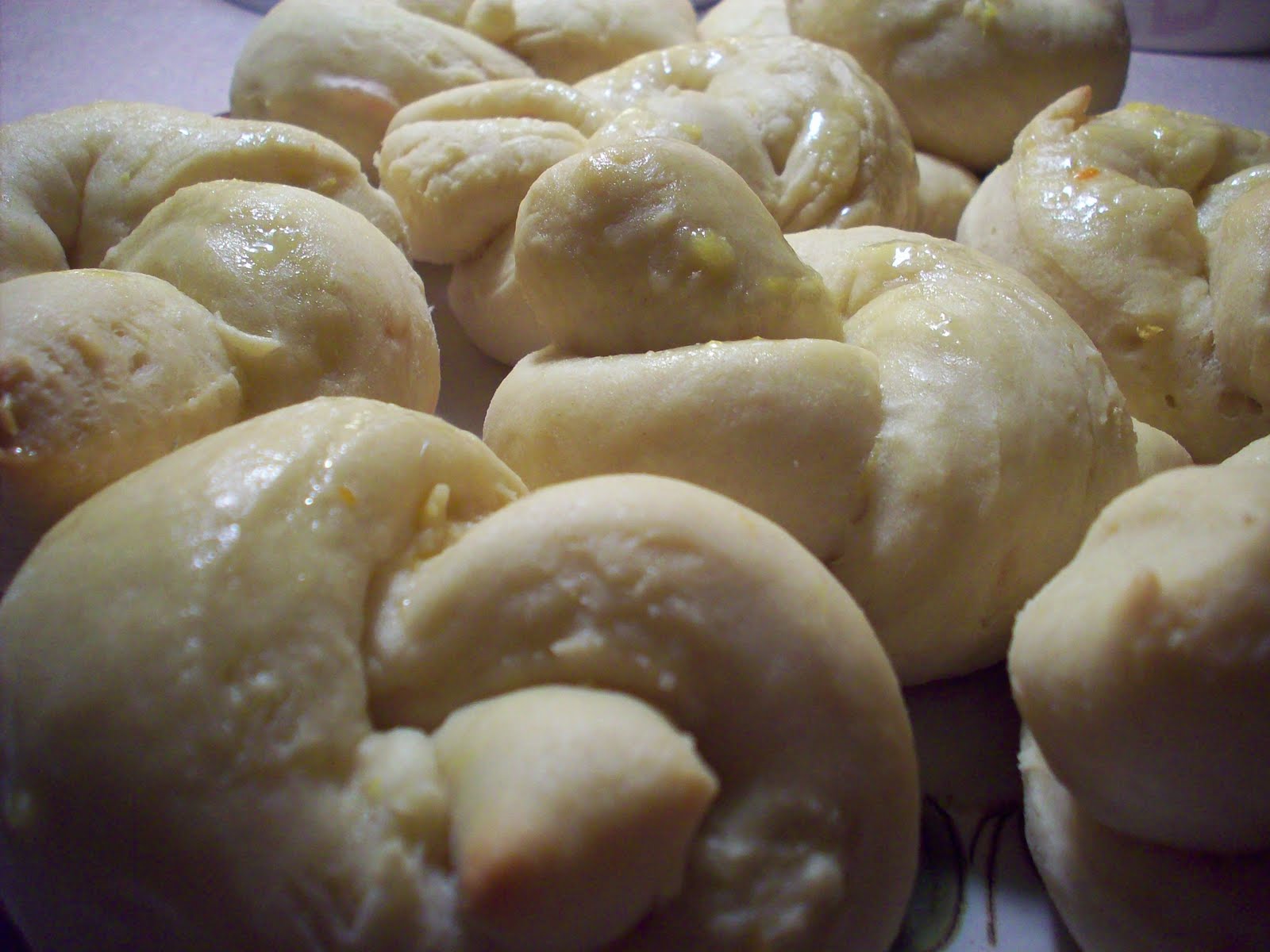 Chez Munchi's Orange Bow Knot Rolls
