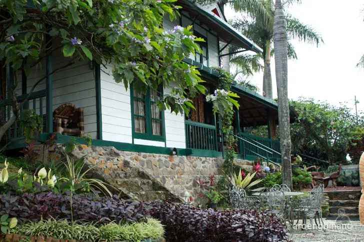 villa la lita gunung bunder