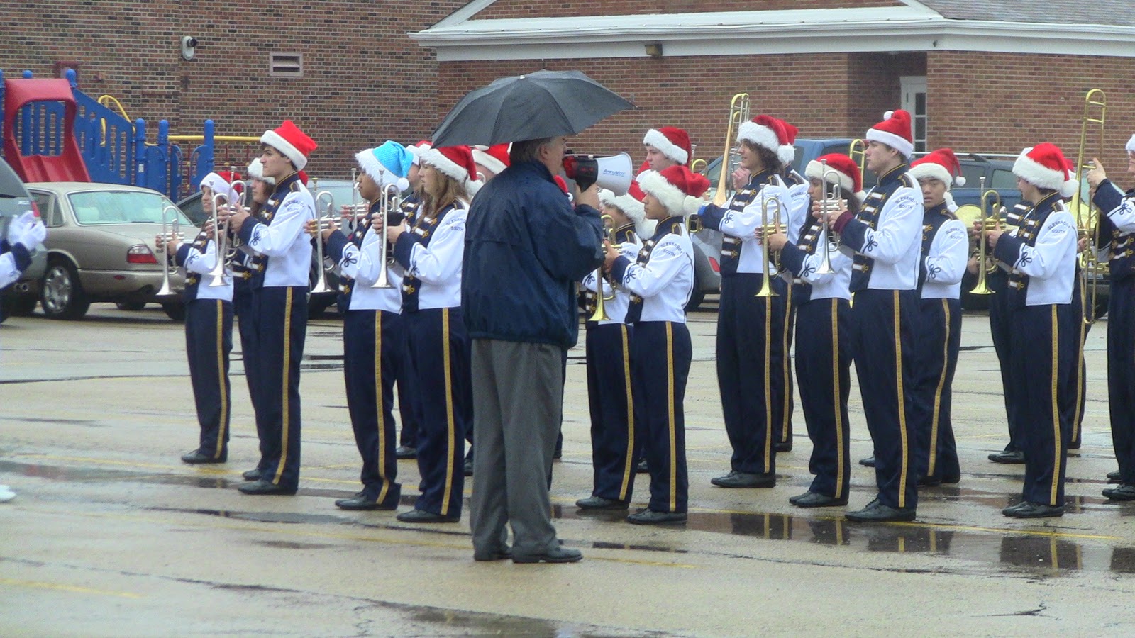 Local High School Marching Band Uses AmpliVox Loudspeaker and PA