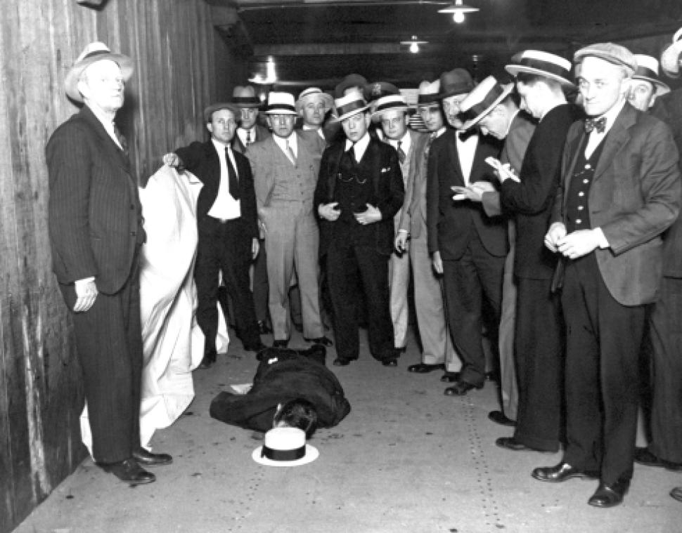 Тайная преступная организация возникшая. Коза Ностра Аль Капоне. Чикаго Аль Капоне. Аль Капоне 1930. Сицилия мафия Аль Капоне.