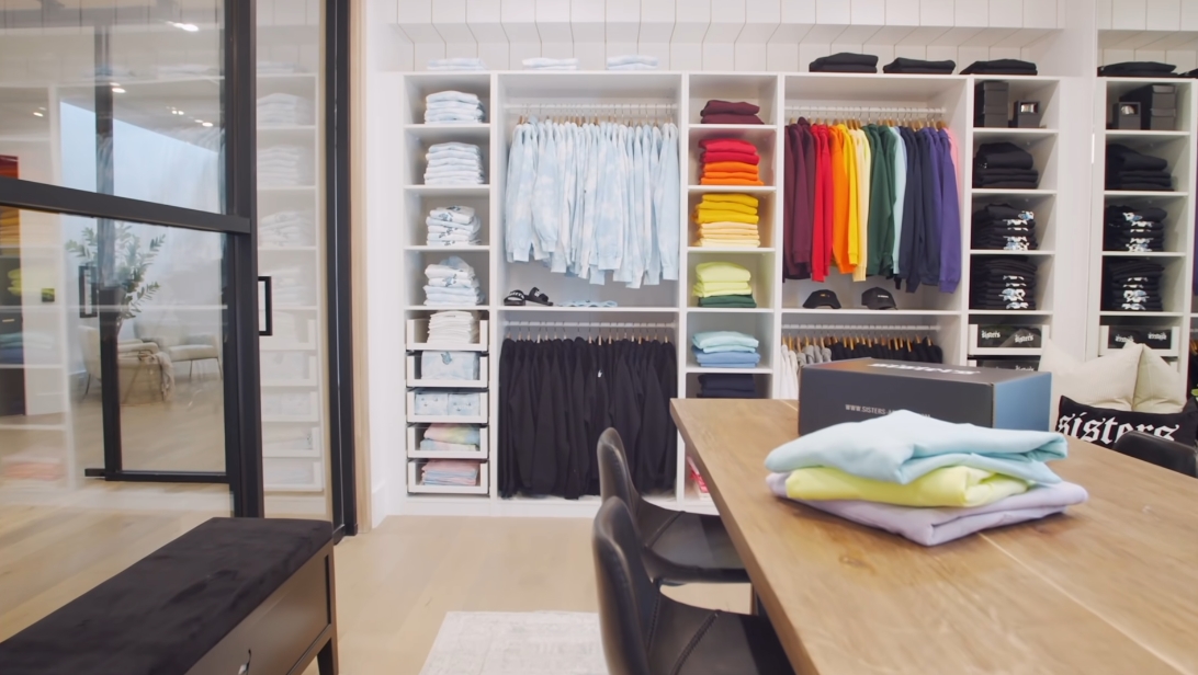 75 Interior Design Photos vs. James Charles $7 Million LA Luxury Mansion Tour