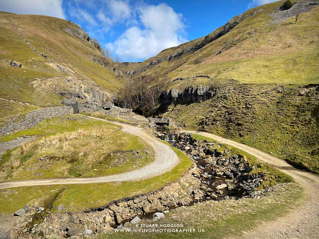 Keld muker walk circular river swaledale yorkshire dales wildflower meadow