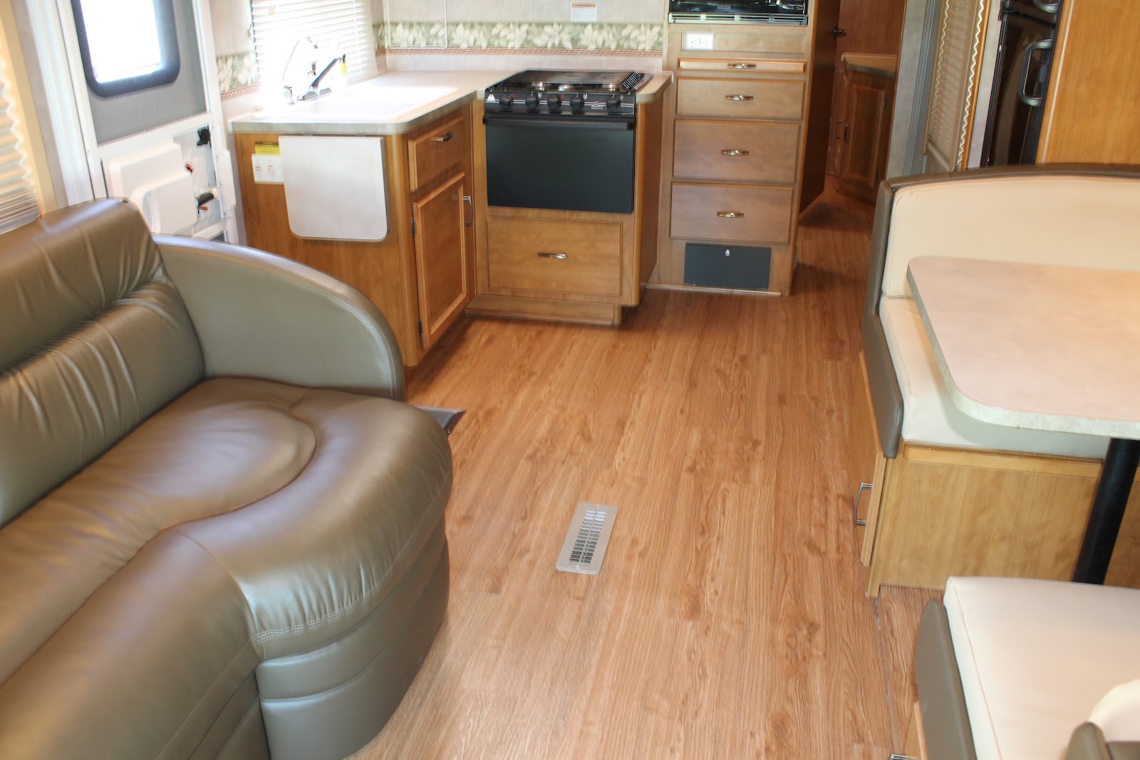 Countryside Interiors - Transforming RVs and Trailers since the 80's: 2006 Fleetwood - New Wood ...