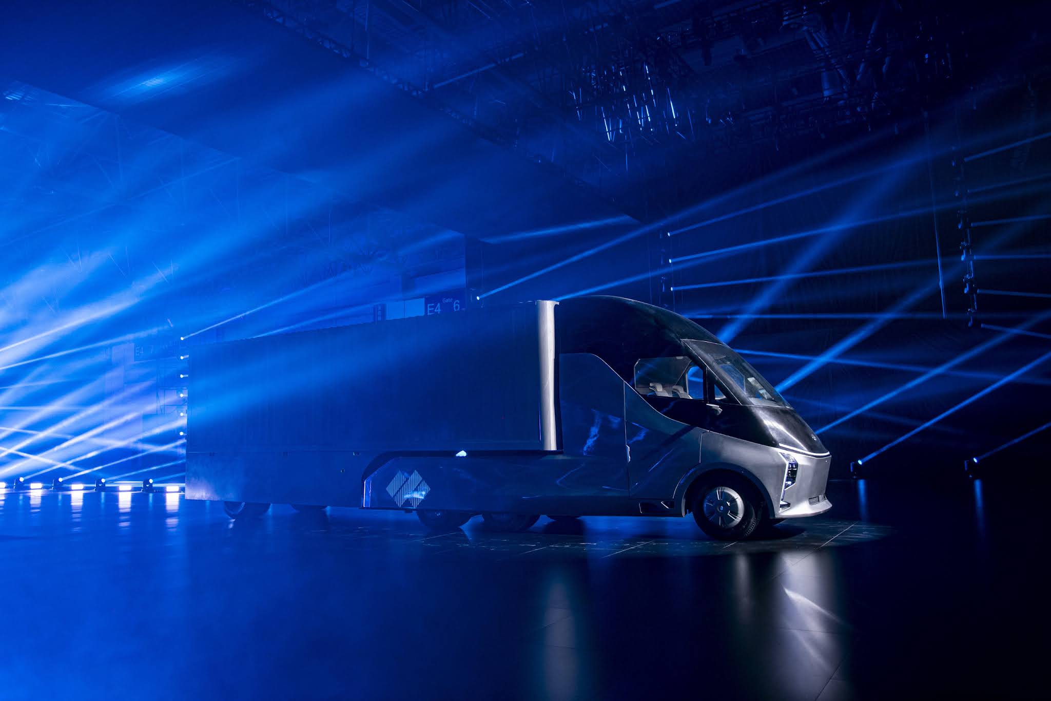 Baidu-Backed DeepWay Unveils Smart New Energy Heavy-Duty Truck to Automate Road Freight