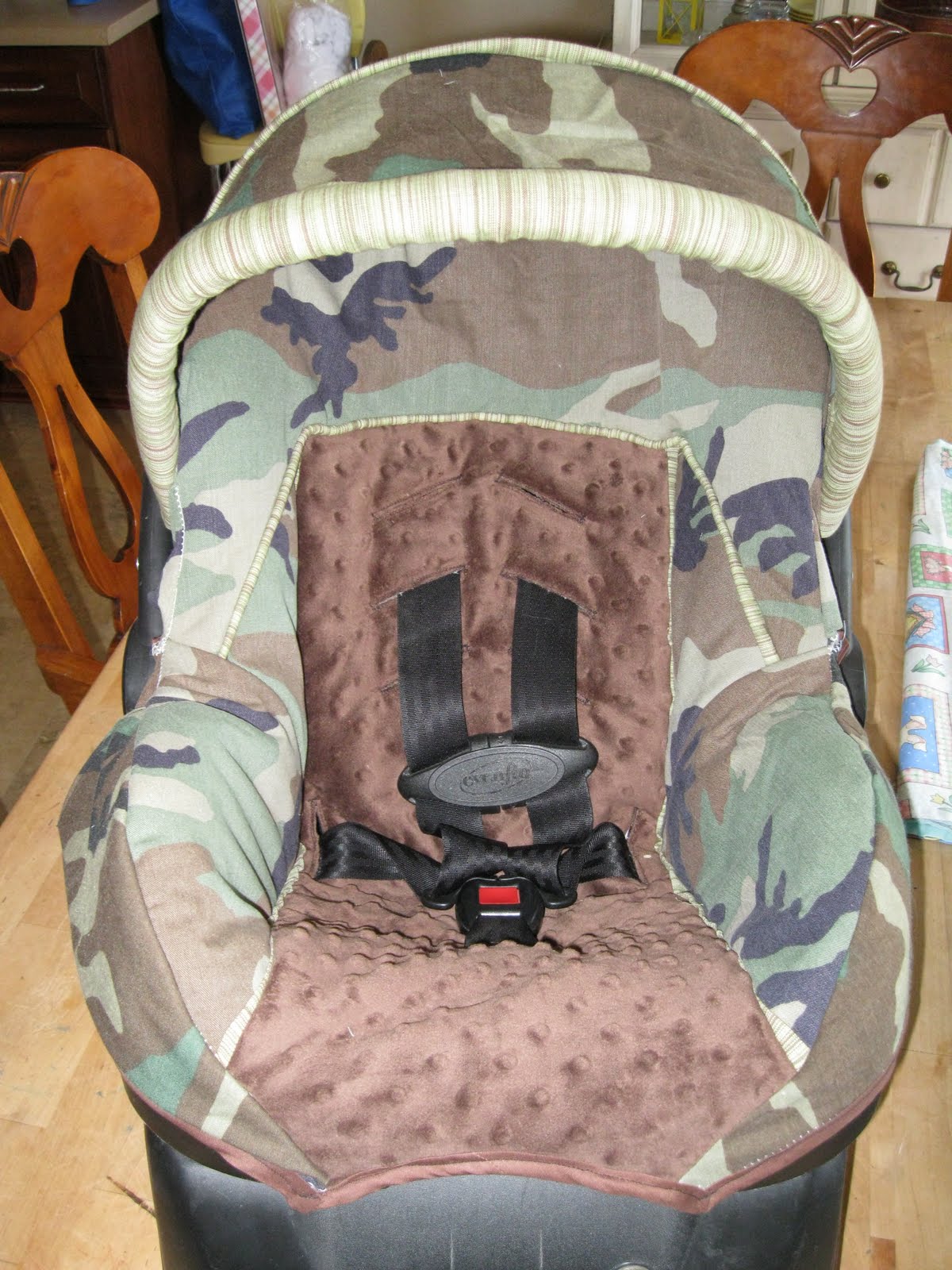 It's So Girly! Custom Car Seats are Finished!