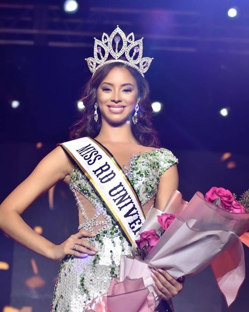 Debbie Aflalo de Azua nos representará en Miss Universo afectada con Covid19