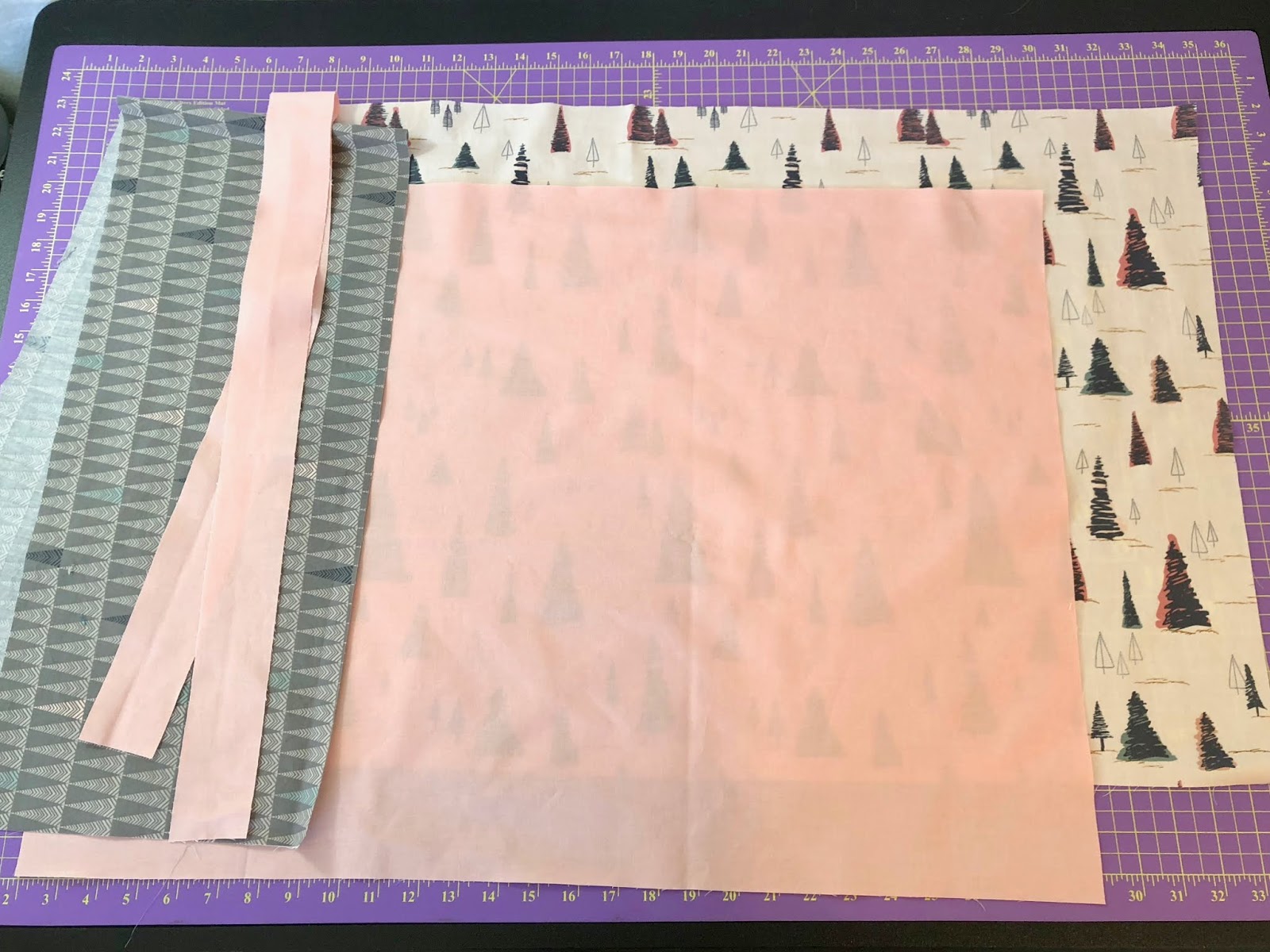 she can quilt Holiday Pillowcase Tutorial Three Styles A FAL Tutorial